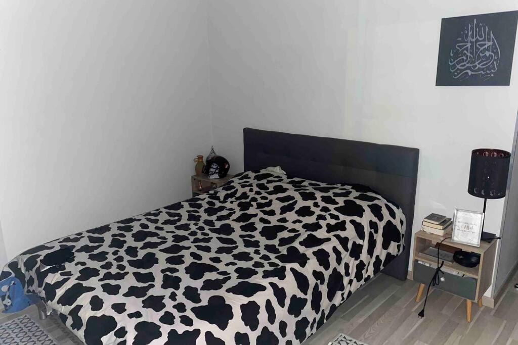 Meyzieu : Superbe Appartement Tres Cosy. Мезье Экстерьер фото